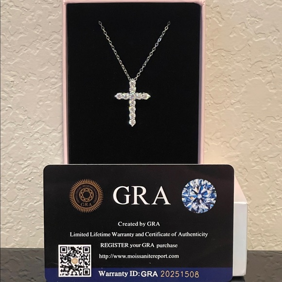 ๐1.1Ctw Moissanite 18K Gold Plated Jesus Cross Pendant Necklace GRA Certificate - Picture 3 of 12
